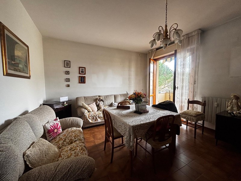 Quadrilocale in Vendita a Pisa, 219'000&euro;, 93 m², con Box