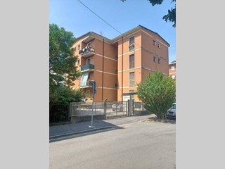 Trilocale in Vendita a Cassano d'Adda, 48'600&euro;, 75 m²