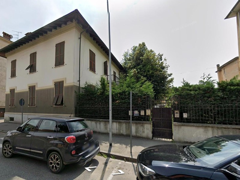 Appartamento in Vendita a Novi Ligure, 87'750&euro;, 141 m², con Box