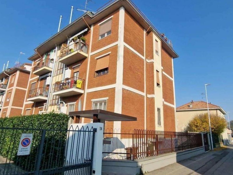 Quadrilocale in Vendita a Vigevano, 53'775&euro;, 98 m², con Box