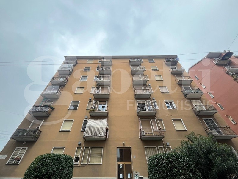 Bilocale in Vendita a Milano, 278'000&euro;, 67 m²
