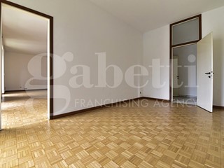 Quadrilocale in Vendita a Monza, 595'000&euro;, 166 m², con Box