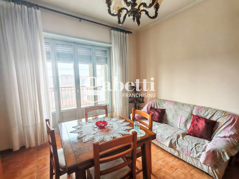 Quadrilocale in Vendita a Torino, 138'000&euro;, 106 m²