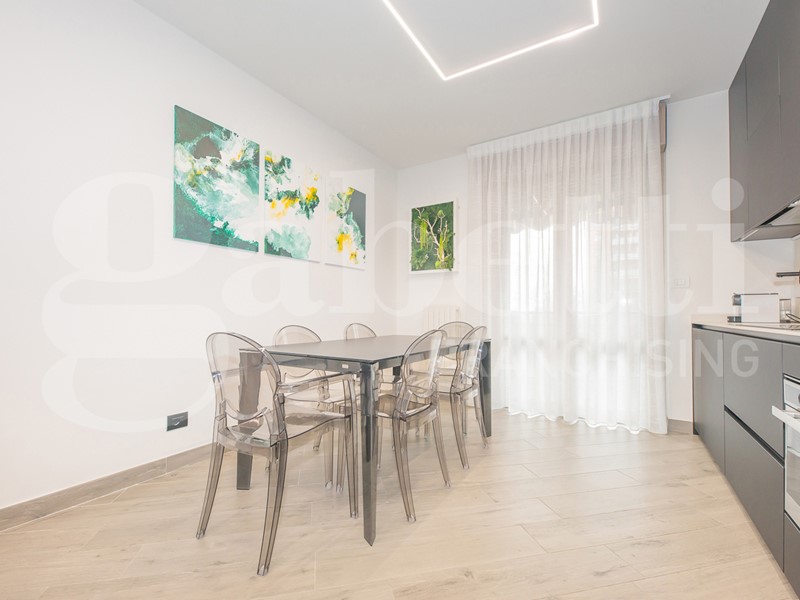 Quadrilocale in Vendita a Rivoli, 269'000&euro;, 98 m², con Box