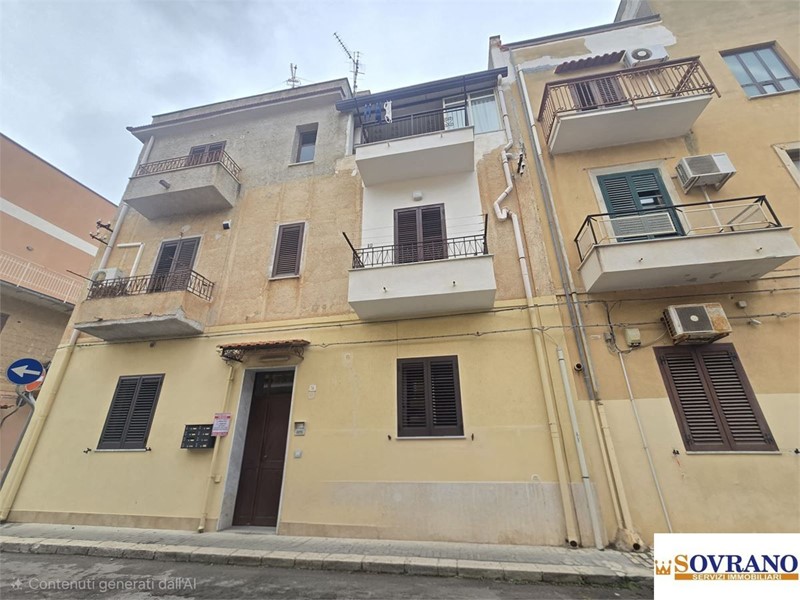 Trilocale in Vendita a Palermo, 127'000&euro;, 81 m²