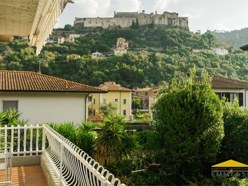 Appartamento in Vendita a Massa, 250'000&euro;, 120 m²