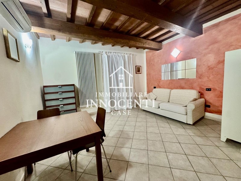 Monolocale in Affitto a Massa, 550&euro;, 40 m², arredato
