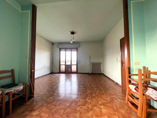 Quadrilocale in Vendita a San Miniato, zona San Miniato Basso, 185'000&euro;, 130 m², con Box
