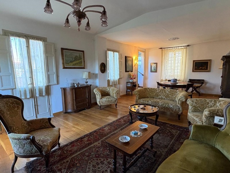 Attico in Vendita a Lucca, 698'000&euro;, 210 m²