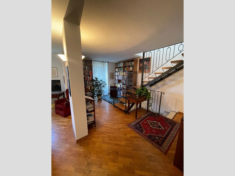 Appartamento in Vendita a Camaiore, zona Lido di Camaiore, 550'000&euro;, 130 m², arredato