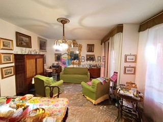 Appartamento in Vendita a Livorno, 385'000&euro;, 130 m², con Box