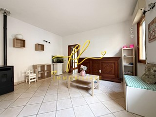 Appartamento in Vendita a Cecina, 270'000&euro;, 109 m², con Box