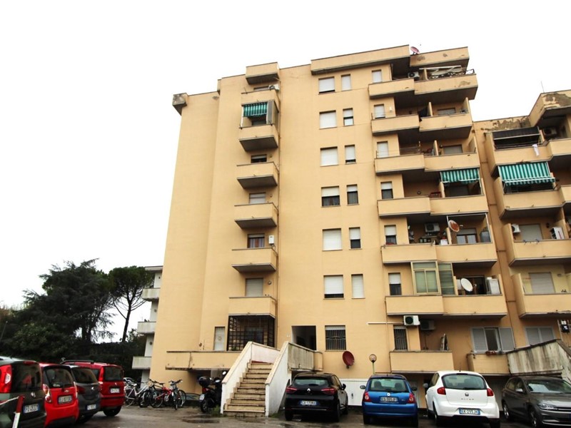 Bilocale in Vendita a Pisa, 145'000&euro;, 50 m², con Box