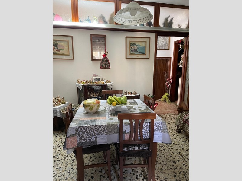 Quadrilocale in Vendita a Carrara, 60'000&euro;, 58 m²