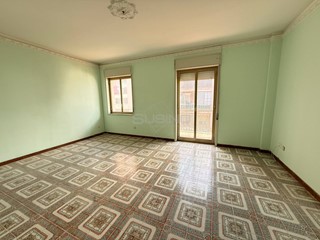 Quadrilocale in Vendita a Siracusa, 65'000&euro;, 110 m²