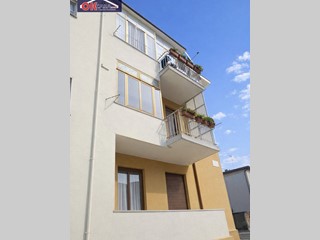 Trilocale in Vendita a Monfalcone, 90'000&euro;, 68 m²