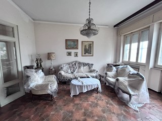 Appartamento in Vendita a Civitanova Marche, 252'000&euro;, 205 m²