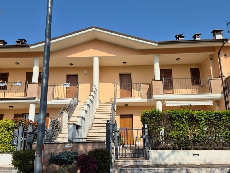 Quadrilocale in Vendita a Colli del Tronto, 150'000&euro;, 78 m²