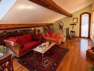 Trilocale in Vendita a Ferrara, 185'000&euro;, 105 m²