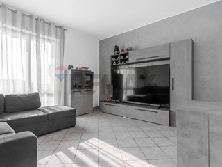 Trilocale in Vendita a Rho, 179'000&euro;, 88 m²