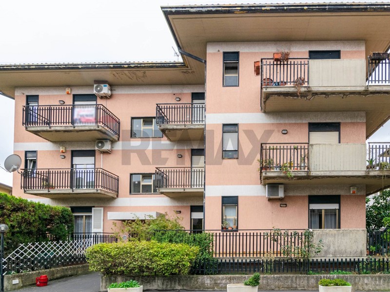 Appartamento in Vendita a Mascalucia, 135'000&euro;, 140 m²