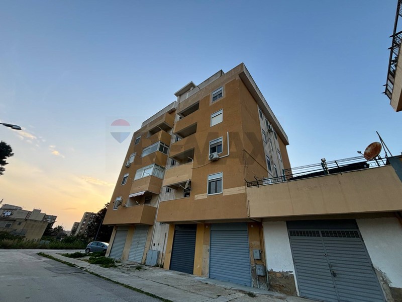 Quadrilocale in Vendita a Porto Empedocle, 59'500&euro;, 80 m²