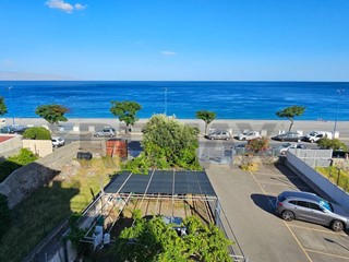 Bilocale in Vendita a Alì Terme, 115'000&euro;, 55 m²