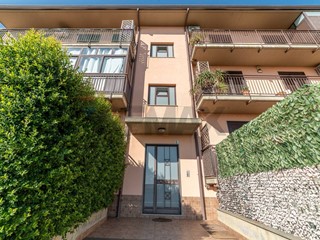 Trilocale in Vendita a Aci Catena, 119'000&euro;, 100 m²