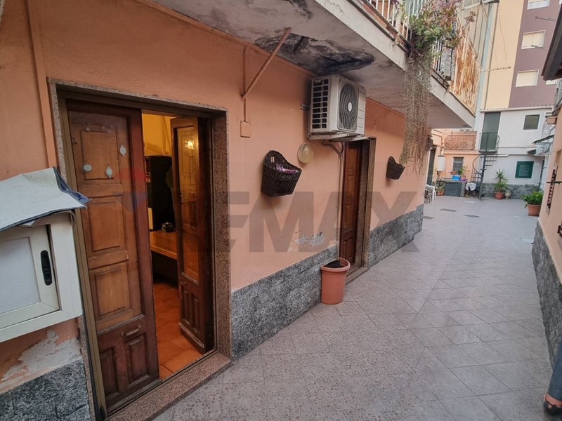 Bilocale in Vendita a Catania, 49'000&euro;, 50 m²