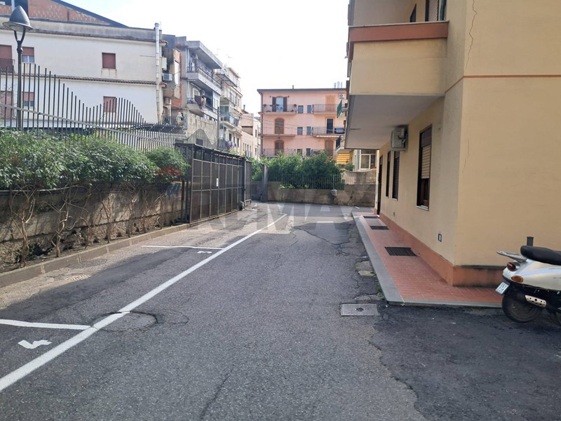 Appartamento in Vendita a Taormina, 100'000&euro;, 123 m²