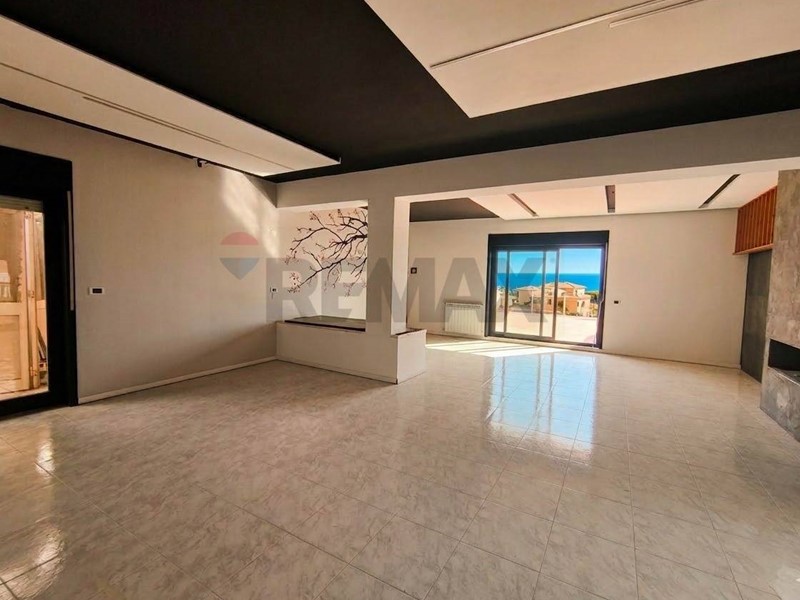 Appartamento in Vendita a Aci Castello, 200'000&euro;, 130 m²