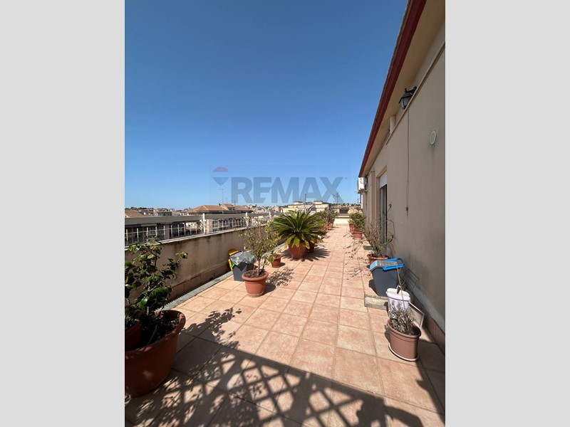 Attico in Vendita a Caltanissetta, 150'000&euro;, 156 m²