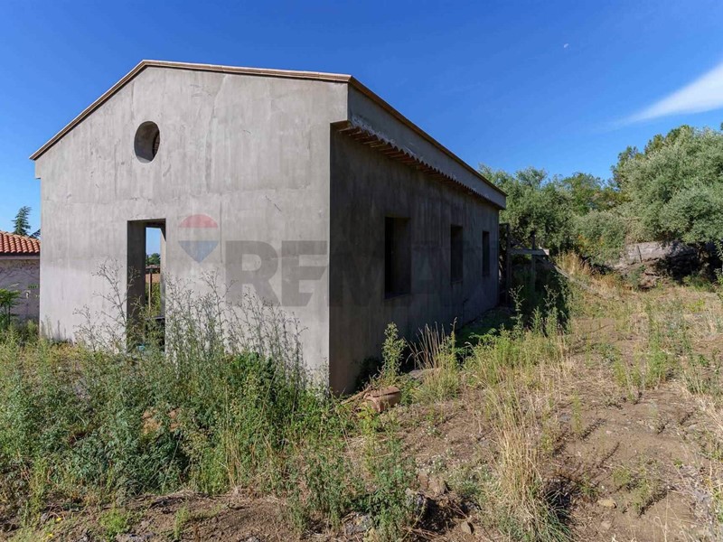 Monolocale in Vendita a Biancavilla, 46'000&euro;, 90 m²