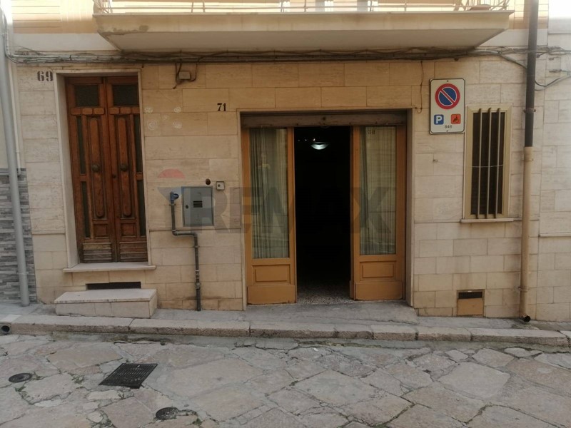 Appartamento in Vendita a San Giovanni Rotondo, 76'700&euro;, 196 m²