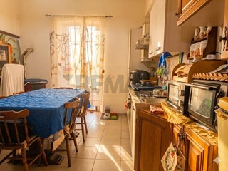 Quadrilocale in Vendita a Piombino, 95'000&euro;, 77 m²