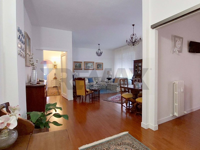 Appartamento in Vendita a Piombino, 240'000&euro;, 120 m²