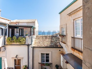 Trilocale in Vendita a Siracusa, 290'000&euro;, 111 m²