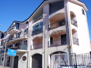 Trilocale in Vendita a Pietramelara, 99'000&euro;, 116 m²