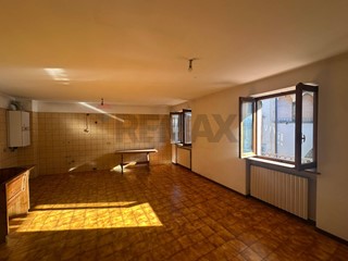 Trilocale in Vendita a Villa d'Ogna, 32'000&euro;, 80 m²