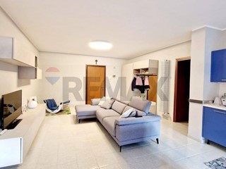 Quadrilocale in Vendita a Piancogno, 149'000&euro;, 135 m²