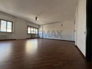 Quadrilocale in Vendita a Falconara Marittima, 155'000&euro;, 134 m²