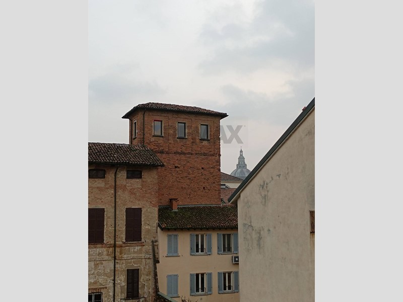 Quadrilocale in Vendita a Pavia, 395'000&euro;, 145 m²