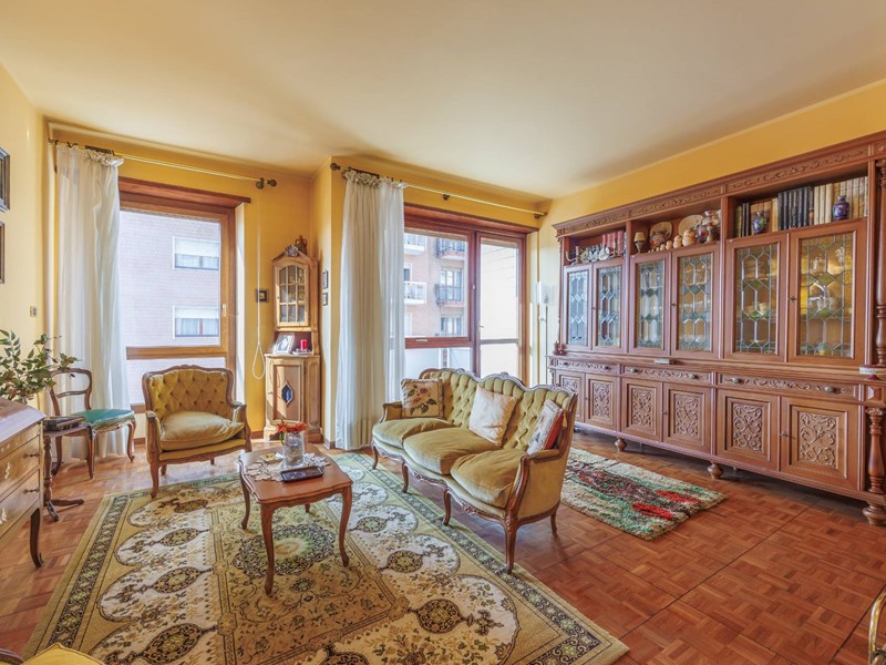 Quadrilocale in Vendita a Torino, 315'000&euro;, 114 m²