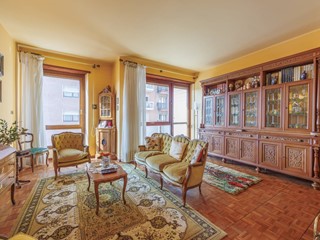 Quadrilocale in Vendita a Torino, 315'000&euro;, 114 m²