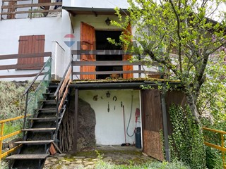 Trilocale in Vendita a Rezzoaglio, 39'000&euro;, 65 m²