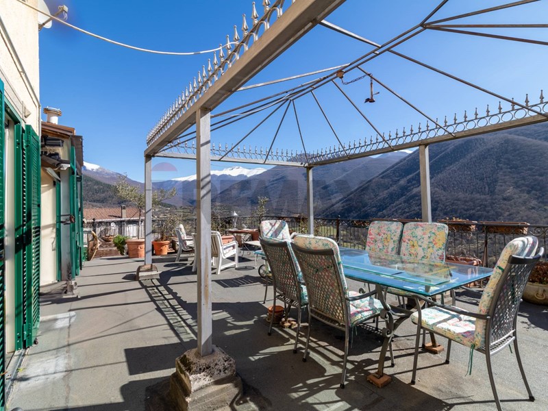 Trilocale in Vendita a Trevi nel Lazio, 199'000&euro;, 140 m²