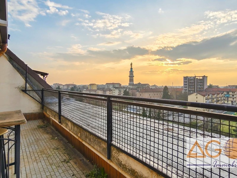 Attico in Vendita a Tortona, 68'000&euro;, 93 m²