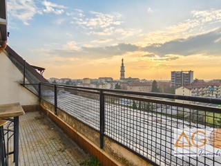 Attico in Vendita a Tortona, 68'000&euro;, 93 m²