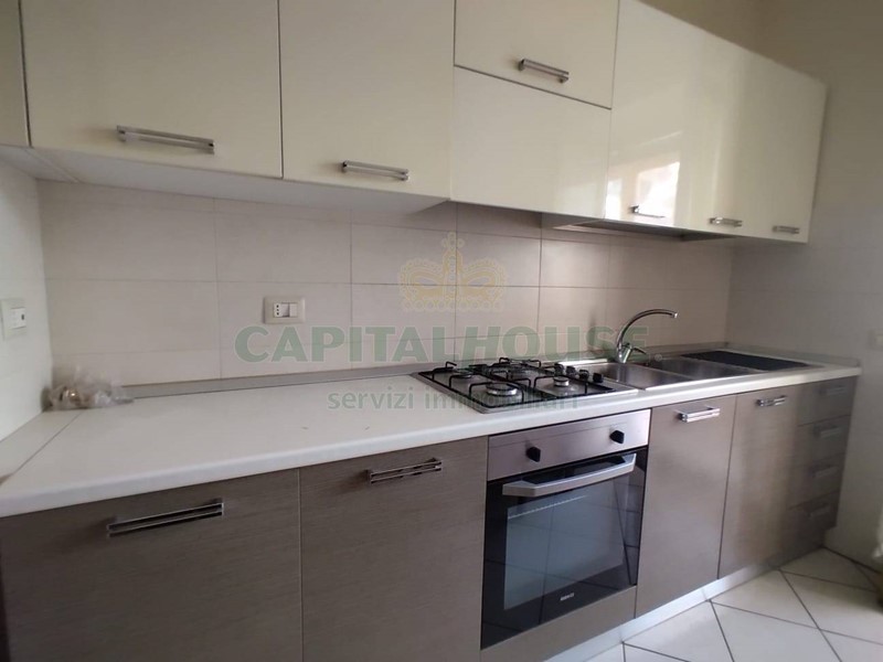 Trilocale in Affitto a Santa Maria Capua Vetere, 625&euro;, 95 m²