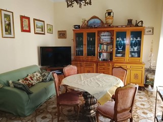 Trilocale in Vendita a Sessa Aurunca, 75'000&euro;, 110 m²
